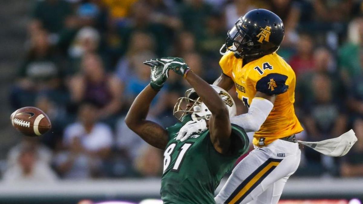 Trent Bostick (81) is one of three senior starters who will play their final game Saturday for the Charlotte 49ers.
