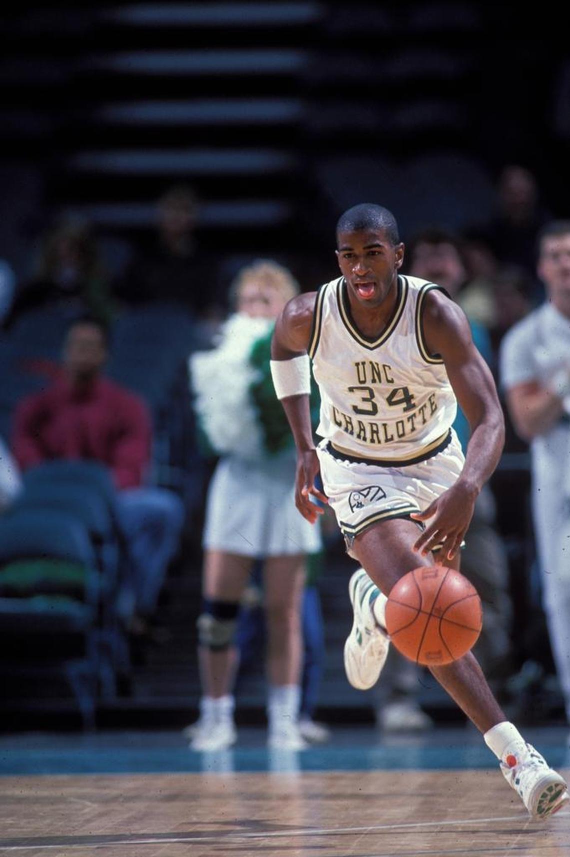 A 6-foot-3 guard, Henry Williams played for the Charlotte 49ers from 1989-92.