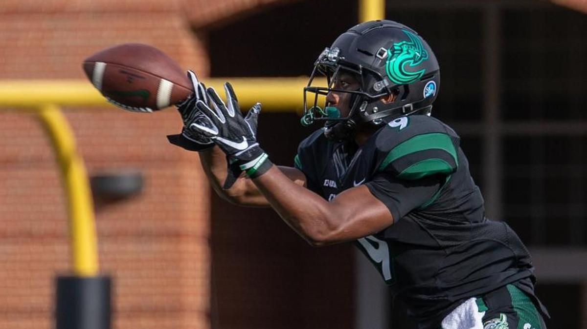 Charlotte 49ers freshman receiver Victor Tucker, making one of his seven catches in a victory against Old Dominion this season, is expected to play Saturday against Western Kentucky.