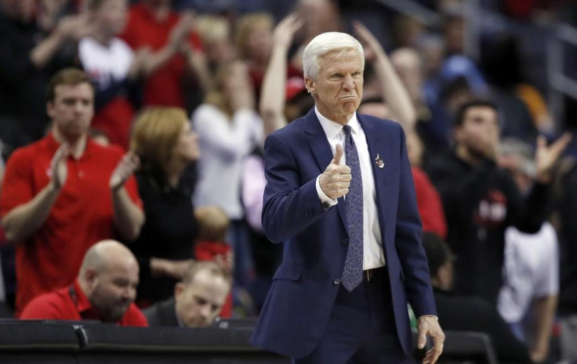Davidson head coach Bob McKillop encourages his team during the second half of Saturday’s Atlantic 10 Conference tournament game in Washington. Davidson beat St. Bonaventure, 82-70.