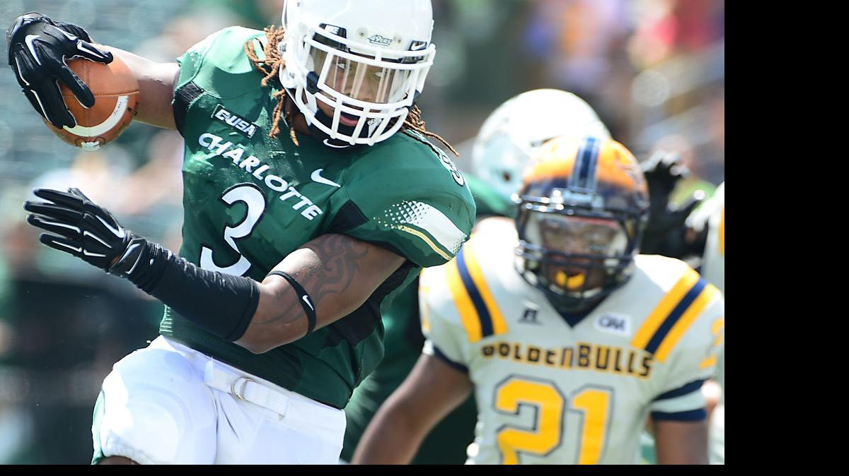 
Kalif Phillips (3) will team up with newcomer Andrew Buie in the Charlotte 49ers’ offensive backfield.
