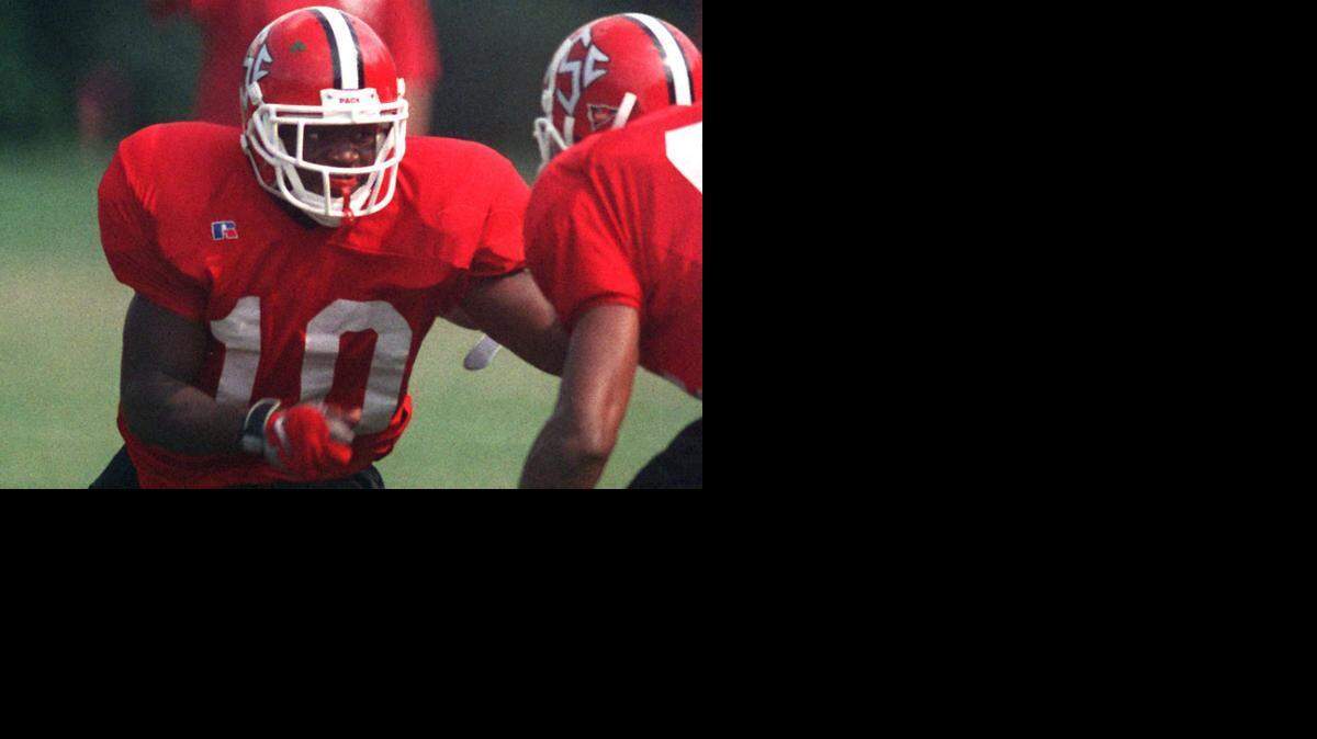
NC State's Eric Leak (10) during a 1999 football practice session. 
