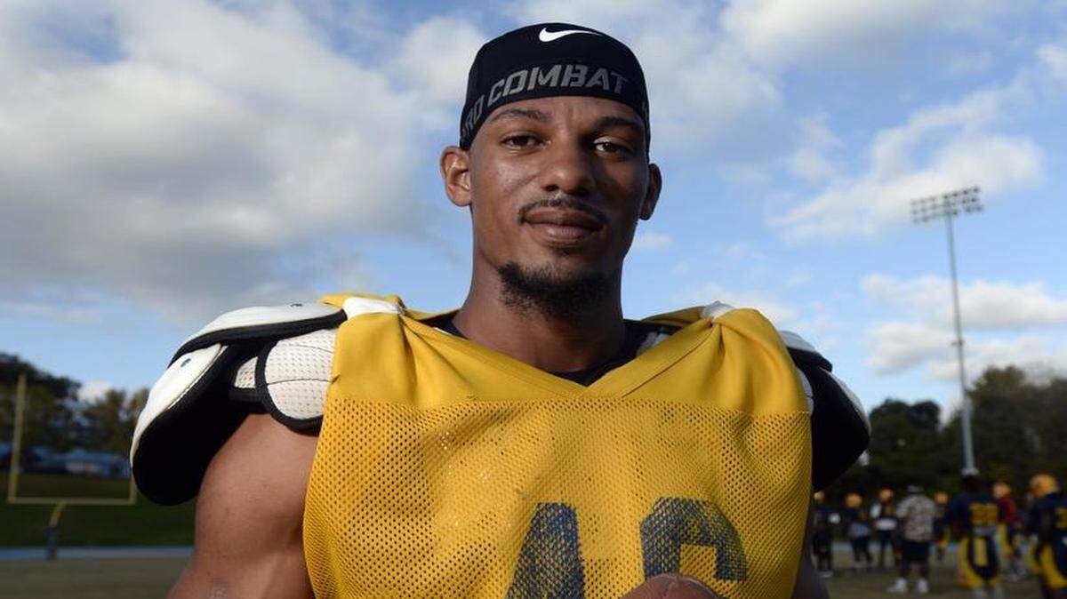Johnson C. Smith defensive back Carlo Thomas, who has 12 interceptions this season, leads the country in all NCAA divisions. “I keep planning on making big plays,” Thomas says.