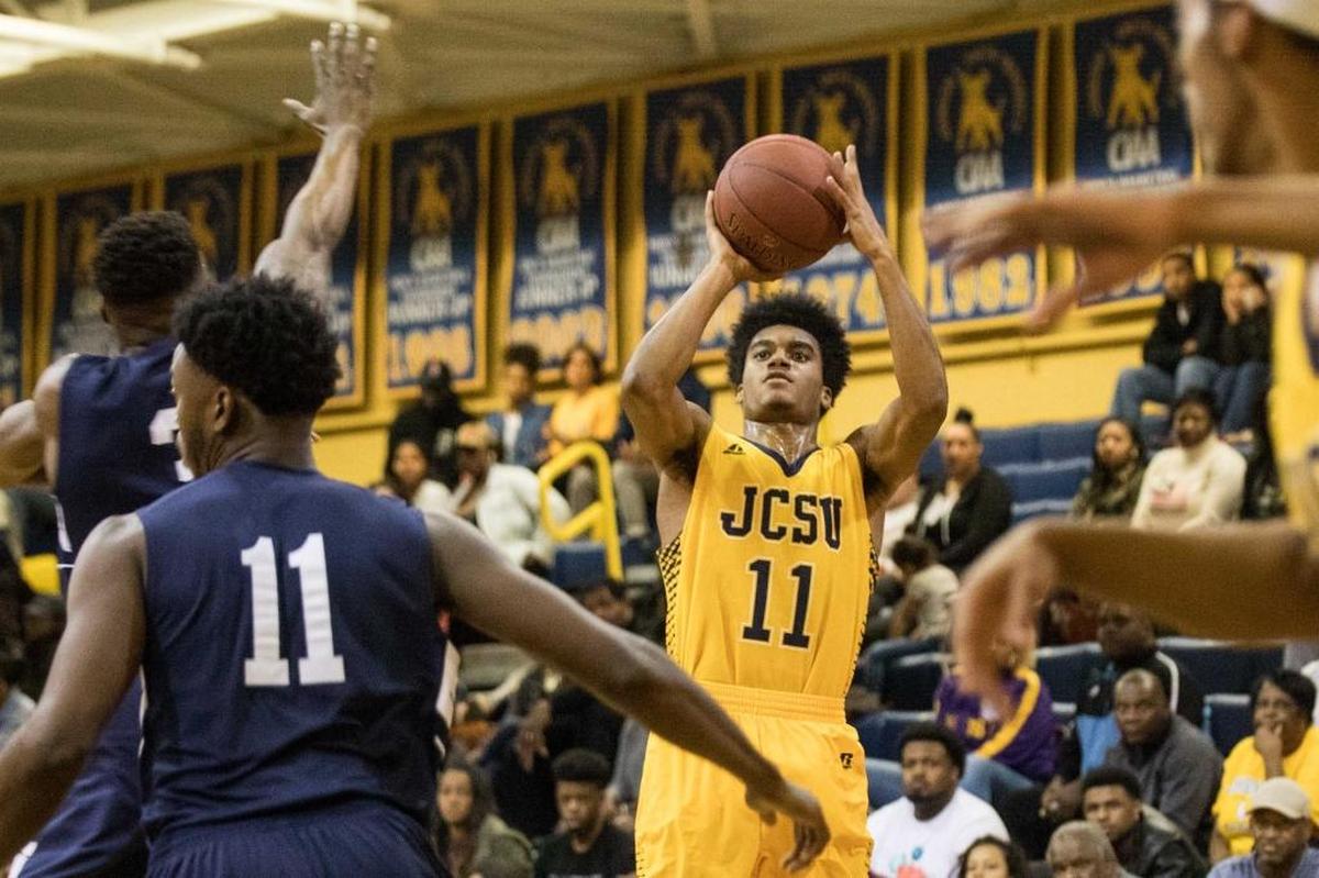 J.C. Smith’s Robert Davis led all scorers with 21 points in Saturday’s Tip-Off Classic finale.