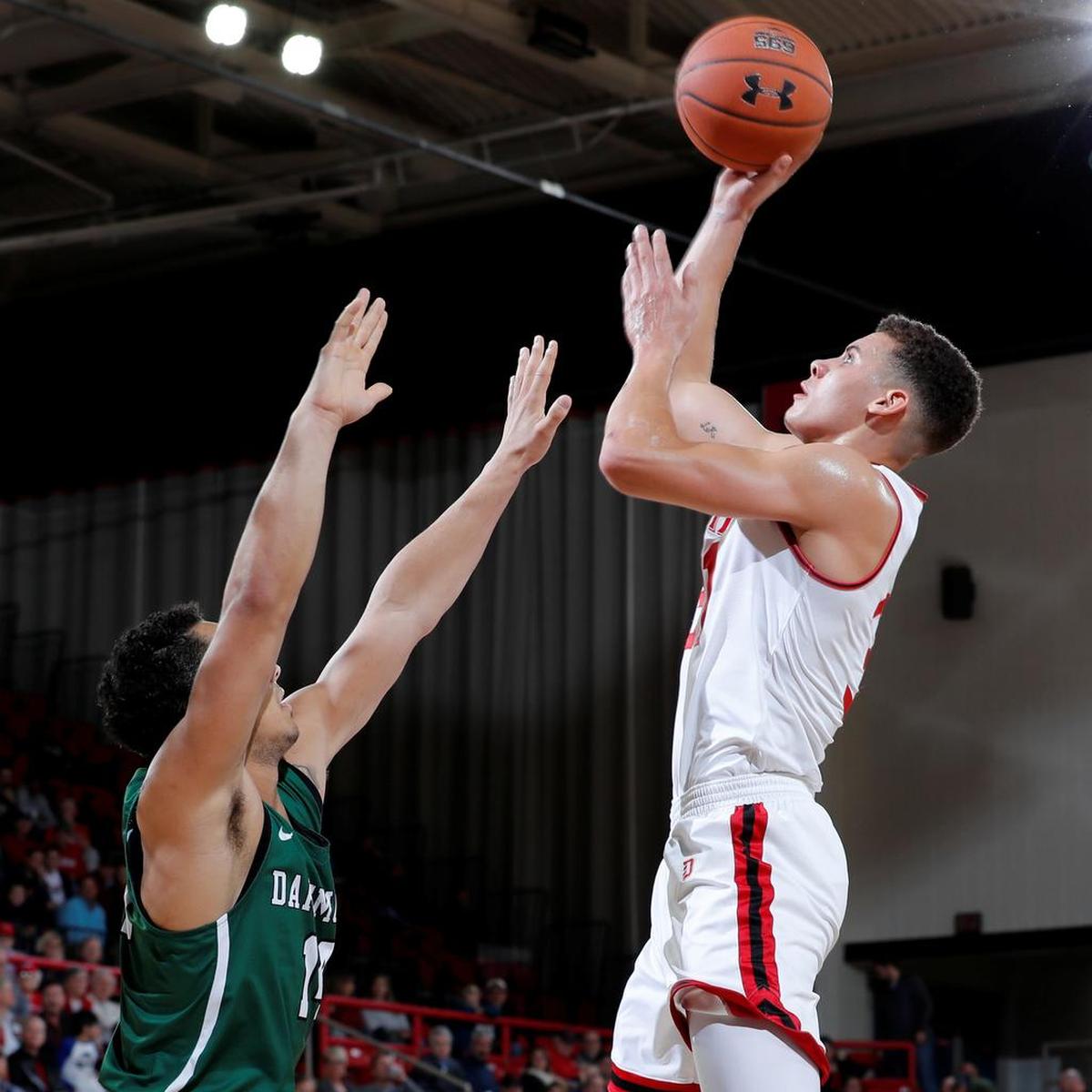Davidson’s Kellen Grady, right, led the Wildcats with 23 points in Friday’s 79-76 win over Dartmouth at Belk Arena.