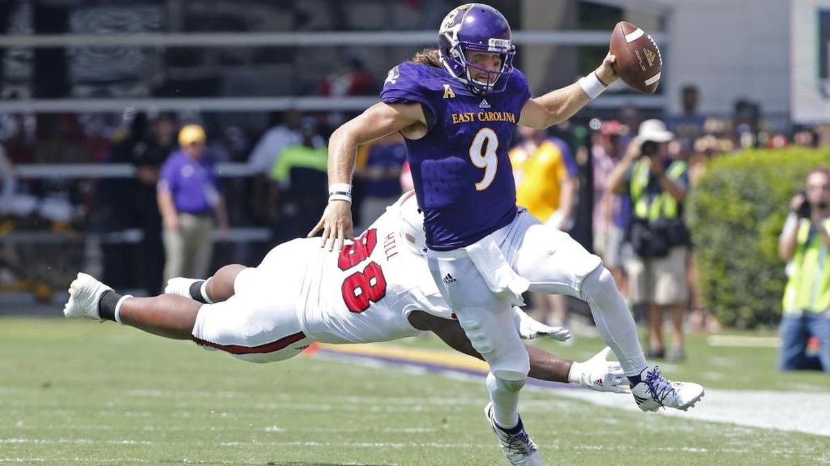 East Carolina quarterback Philip Nelson (9), pictured in last week’s win against N.C. State, will lead the Pirates in Saturday’s nonconference game at South Carolina.