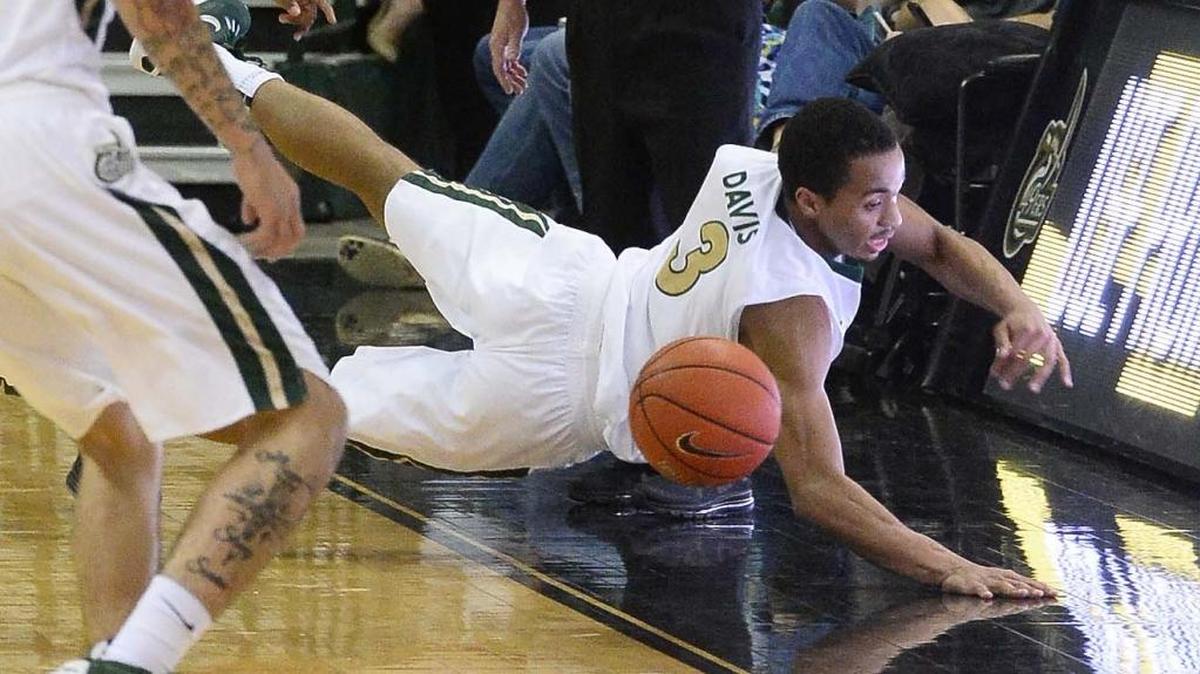 Charlotte 49ers freshman guard Jon Davis led Charlotte on Saturday with 24 points in a 93-90 loss at Louisiana Tech.