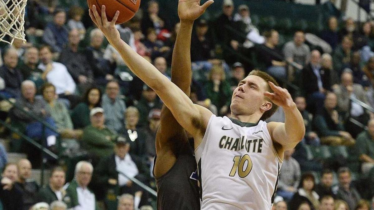 Curran Scott, who averaged 10.5 points for the Charlotte 49ers last season, is transferring to Tulsa.