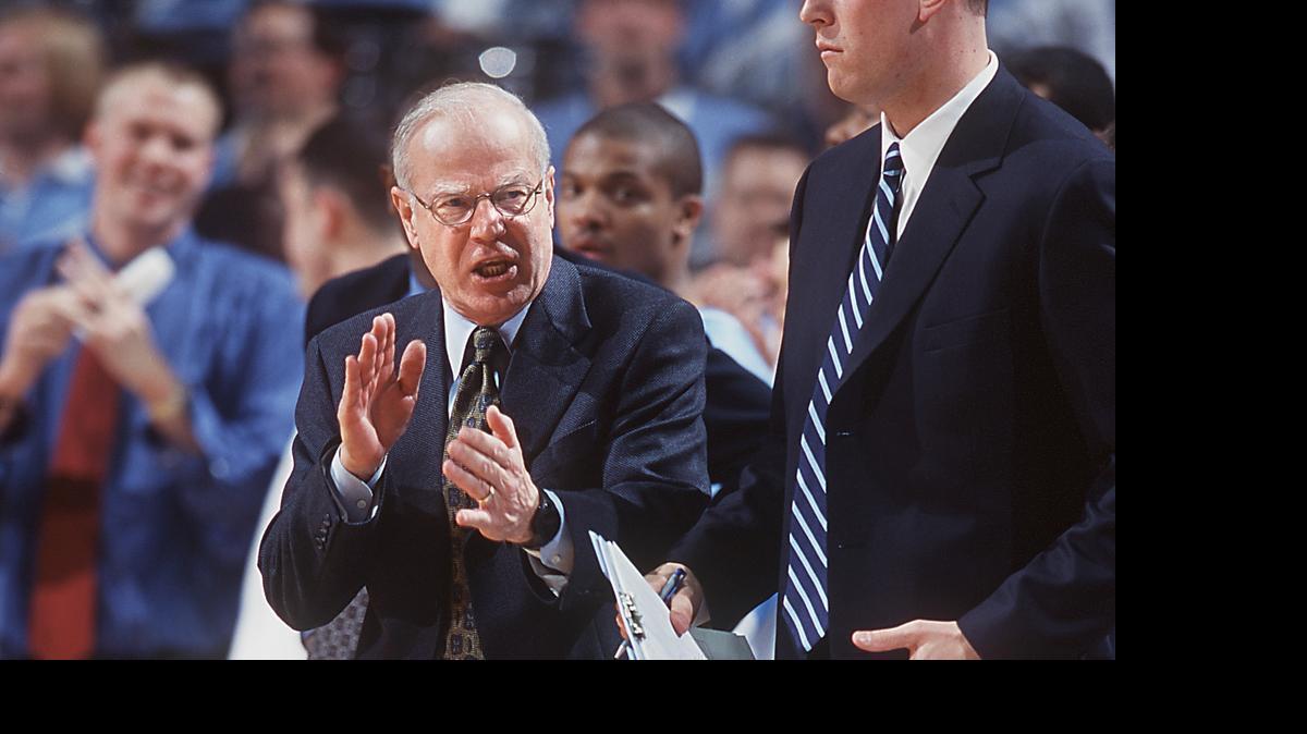 
Bill Guthridge 
