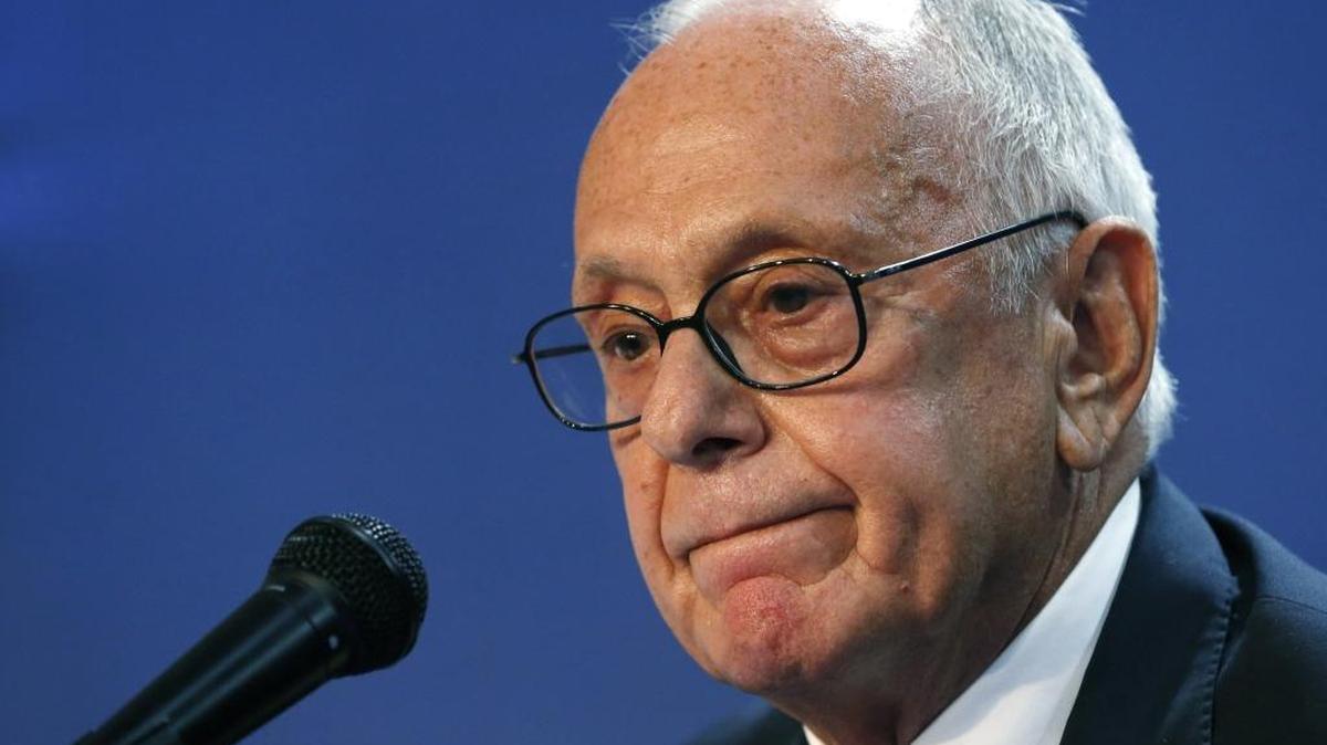 
Southern Methodist head basketball coach Larry Brown reacts as he is asked questions regarding SMU's NCAA infractions during a news conference at Moody Coliseum at SMU in Dallas on Tuesday, Sept. 29, 2015.
