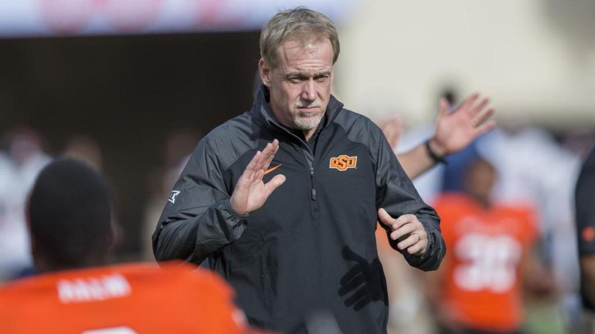 Former Oklahoma State defensive coordinator Glenn Spencer is the Charlotte 49ers’ new defensive coordinator.