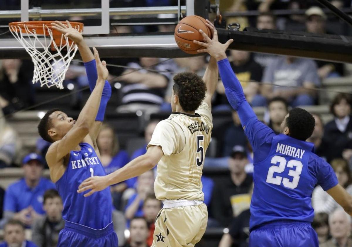 Matthew Fisher-Davis (5), shown against SEC rival Kentucky, was Vanderbilt’s leading scorer during his junior season. .