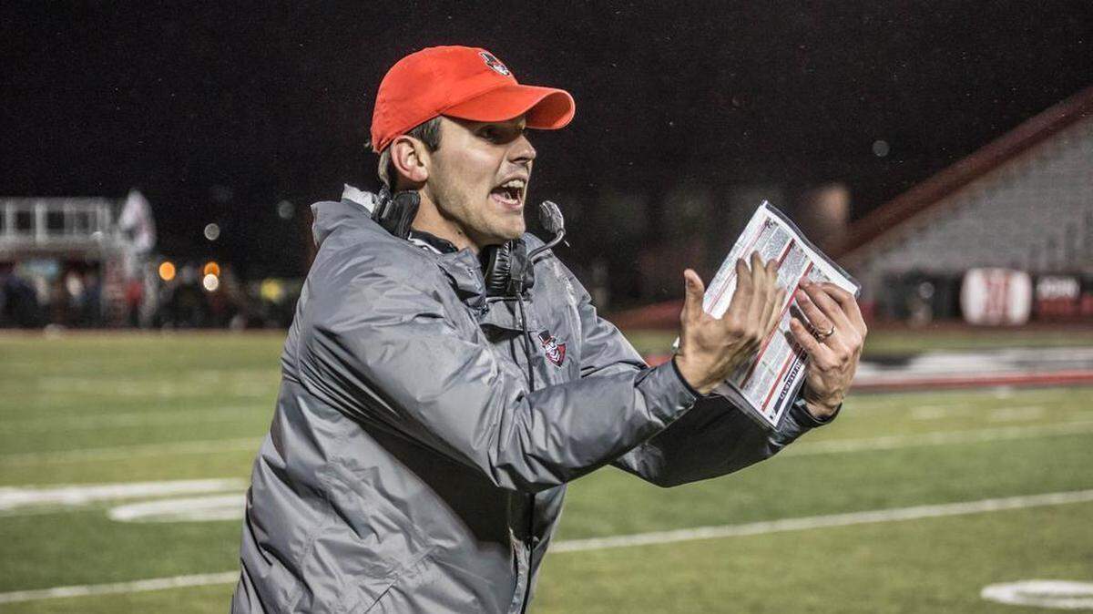 Will Healy, who has been football coach at Austin Peay the past three seasons, has accepted an offer to become the Charlotte 49ers’ new coach, according to a source.