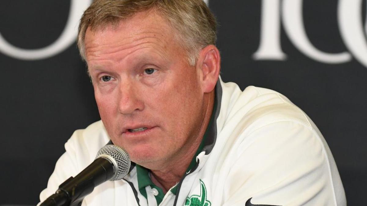 Charlotte football coach Brad Lambert attended Kansas State from 1984-87. On Sept. 9, Lambert and the 49ers will visit the Wildcats.