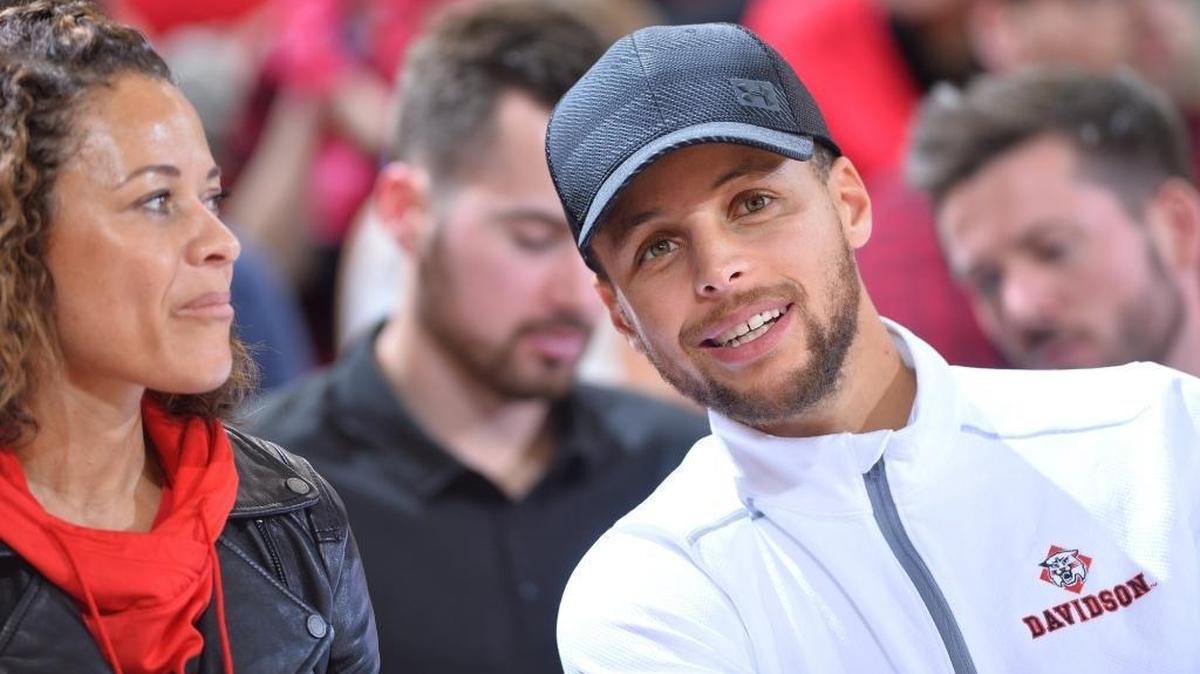 Long before Steph Curry was a three-time NBA champion, he hoped to be selected by the New York Knicks in the 2009 NBA draft.