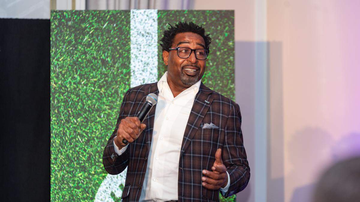 NFL legend Cris Carter shares his life story with hundreds at Carmel Country Club in Charlotte on Wednesday, January 8, 2025.