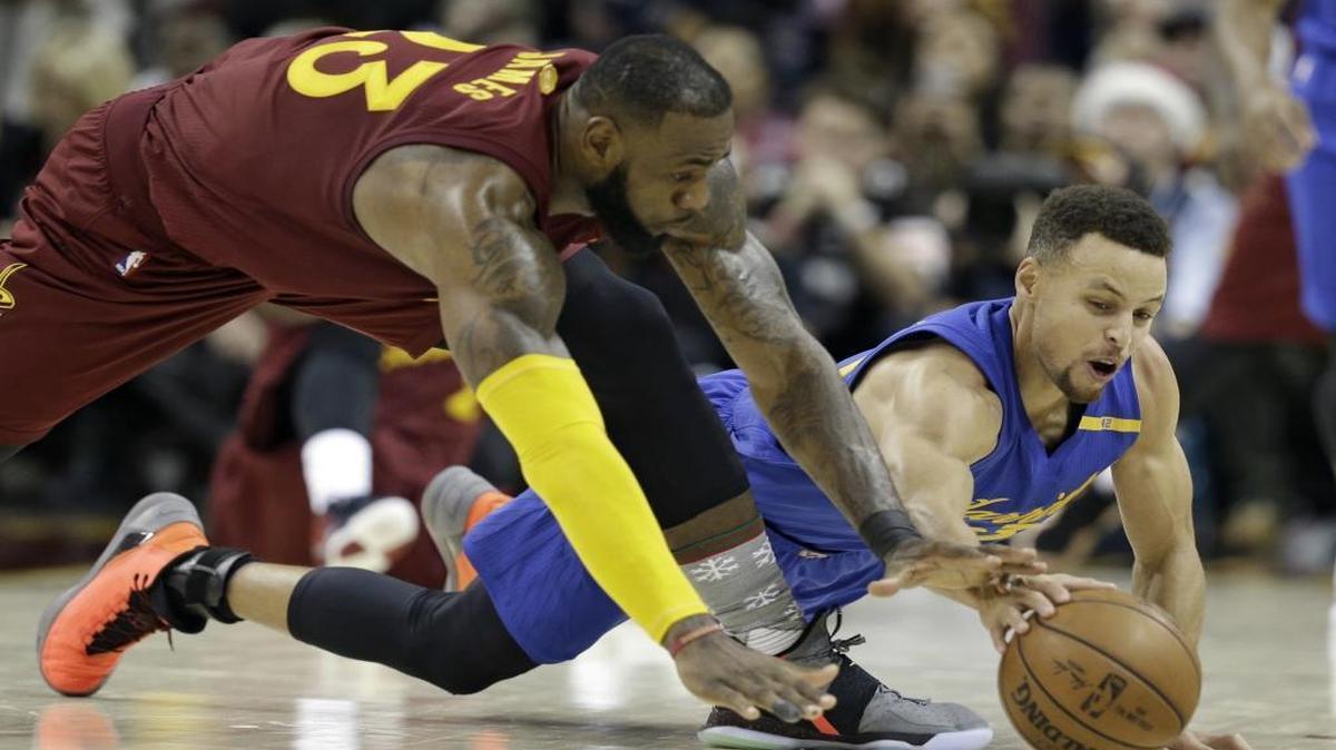 Will the Cleveland Cavaliers' LeBron James, left, and Golden State Warriors' Stephen Curry battle once again in the NBA Finals?