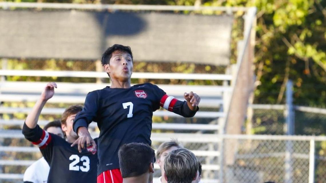 South Meck's Marco Garcia (7) is 2015 Charlotte Observer boys soccer player of the year. Photo by JASON E. MICZEK - Special to the Observer