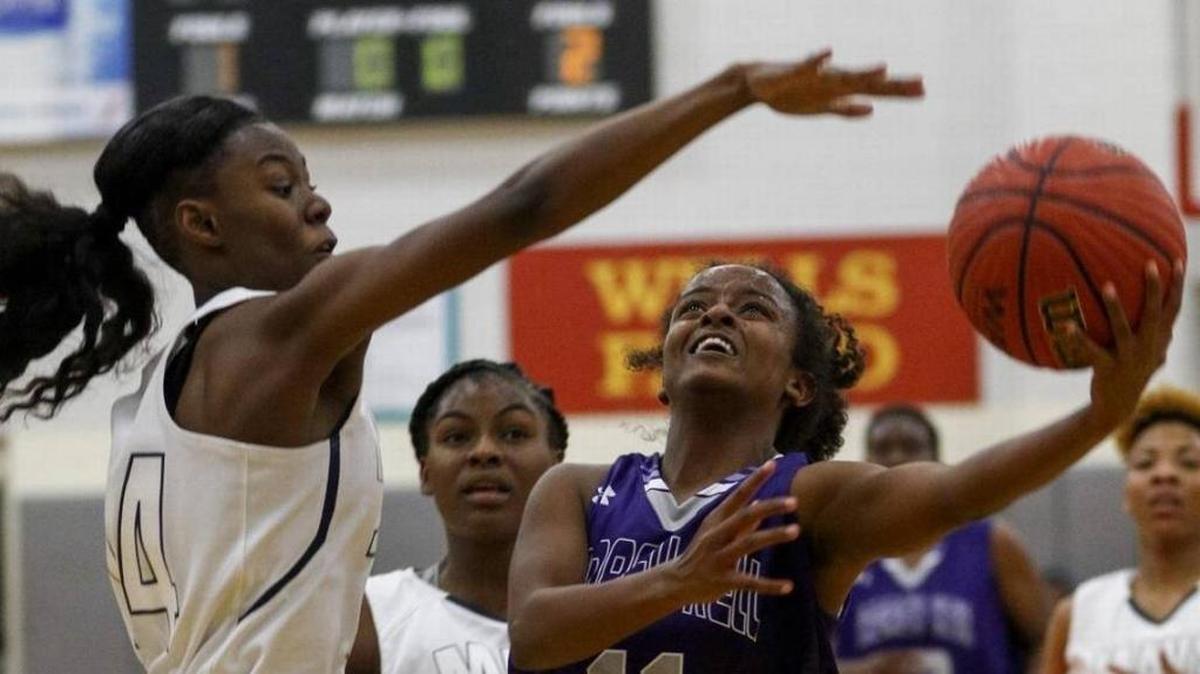 Journey Muhammad (right) and Ardrey Kell’s girls are No. 1, still, in the Observer’s Sweet 16 poll