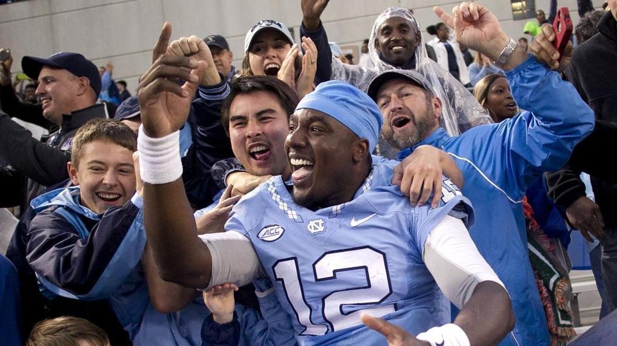Former UNC quarterback Marquise Williams (12) will be honored by his high school, Mallard Creek, on Friday night