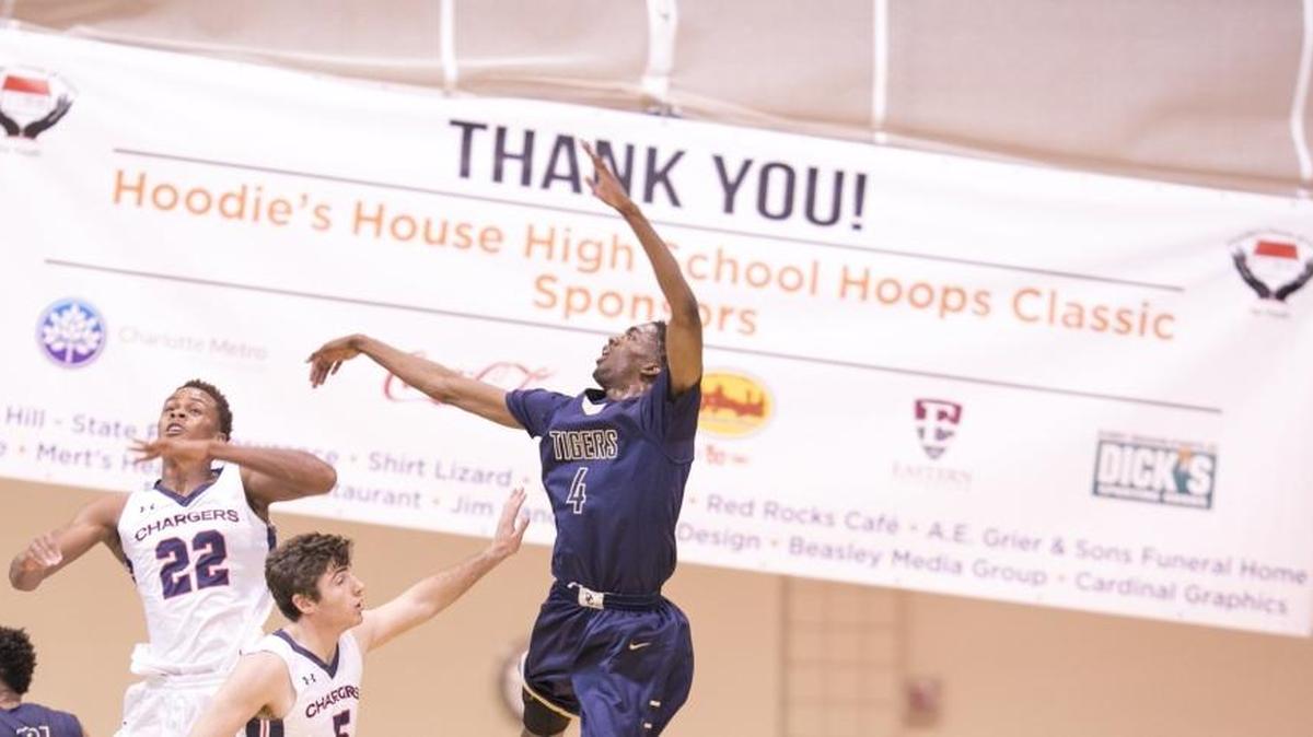 Before he went to play at UNC for Roy Williams, Brandon Robinson played with his Douglas County High team at the 2015 Hoodies House tournament at Providence Day School. This year’s event promises to bring more high-profile high school talent to Charlotte in December. JASON E. MICZEK - Special to the Observer