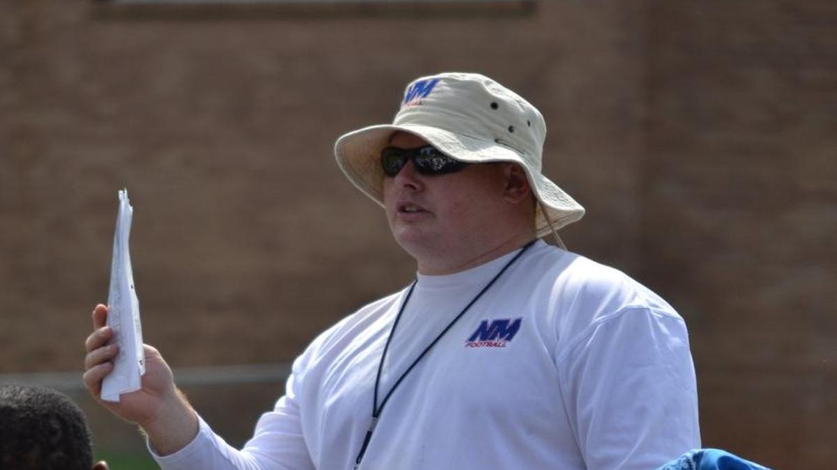 North Mecklenburg High football coach Brad Baker has resigned. SERGIO TOVAR - stovar@charlotteobserver.com