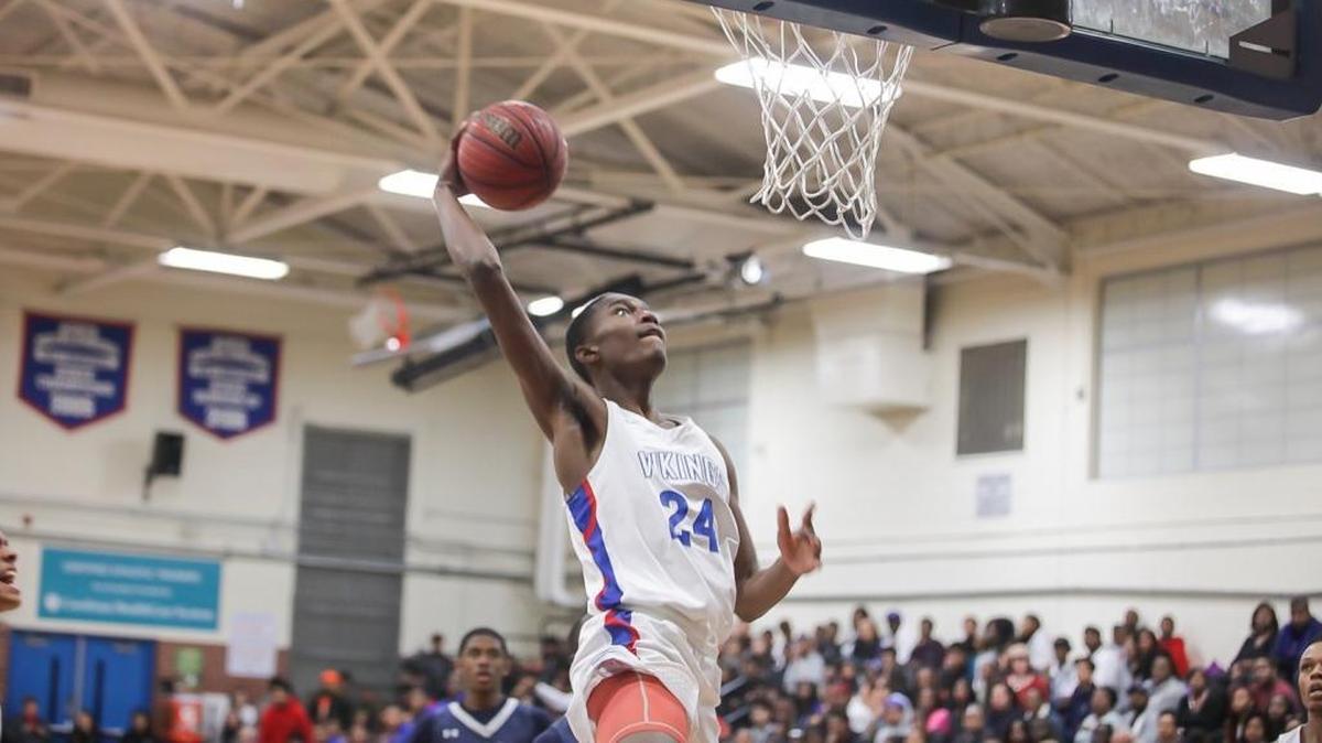 North Meck's Jae'Lyn Withers (24) scored 27 points and 14 rebounds in a 81-32 win against Mallard Creek on Friday night.