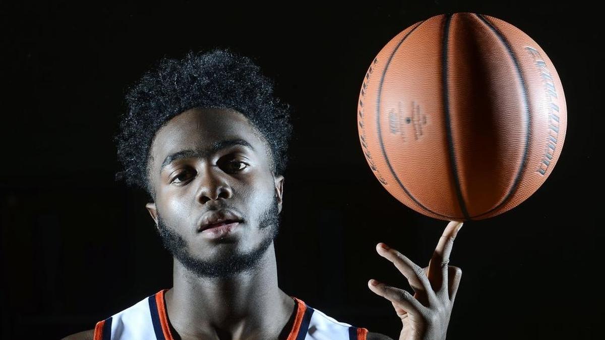 Vance High boys basketball star Cam Hamilton