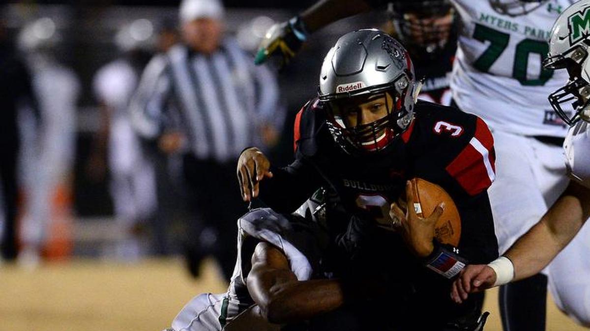 Butler Bulldogs quarterback Christian Peters had a game-winning pass to teammate Keyon Lesane to beat Porter Ridge Friday. The Bulldogs duo are among Charlotte Observer players of the week.