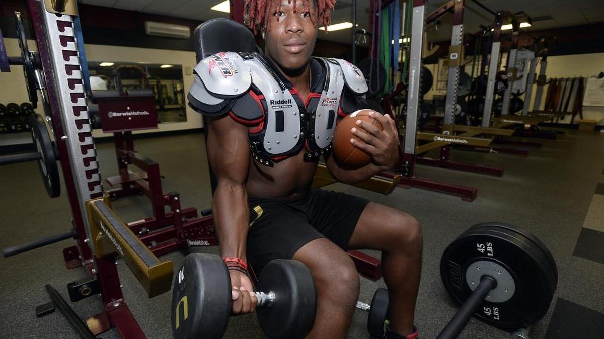 Harding High RB Quavaris Crouch is the nation's No. 1 running back recruit in the class of 2019. Photographed in the school's weight room on Monday, July 3, 2017.