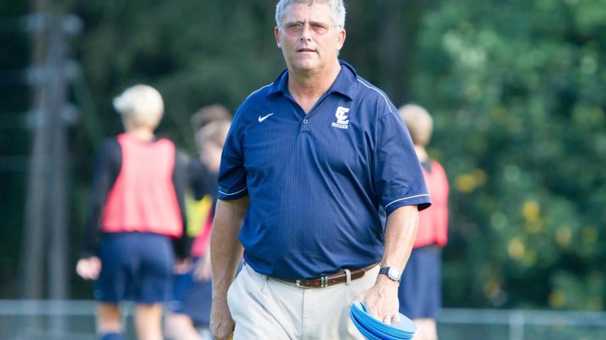 Charlotte Latin’s Lee Horton won his 1,000th game Tuesday night