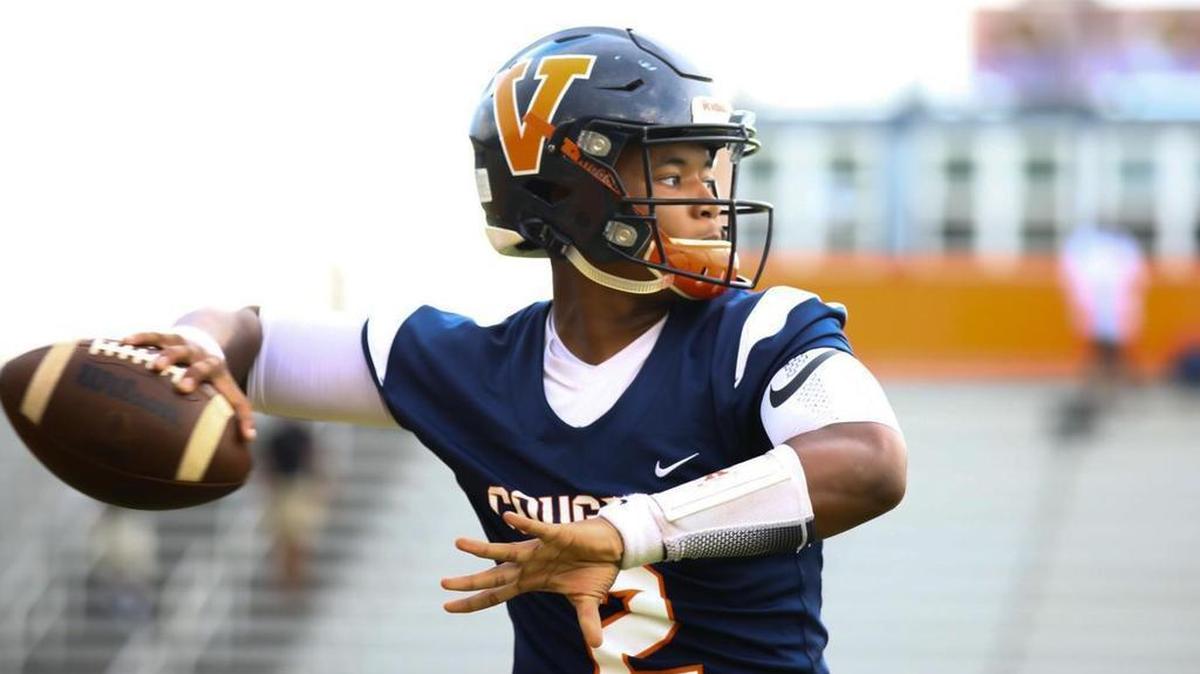 Vance quarterback Nigel Summerville (2) helped lead his team to a third round playoff win Friday.