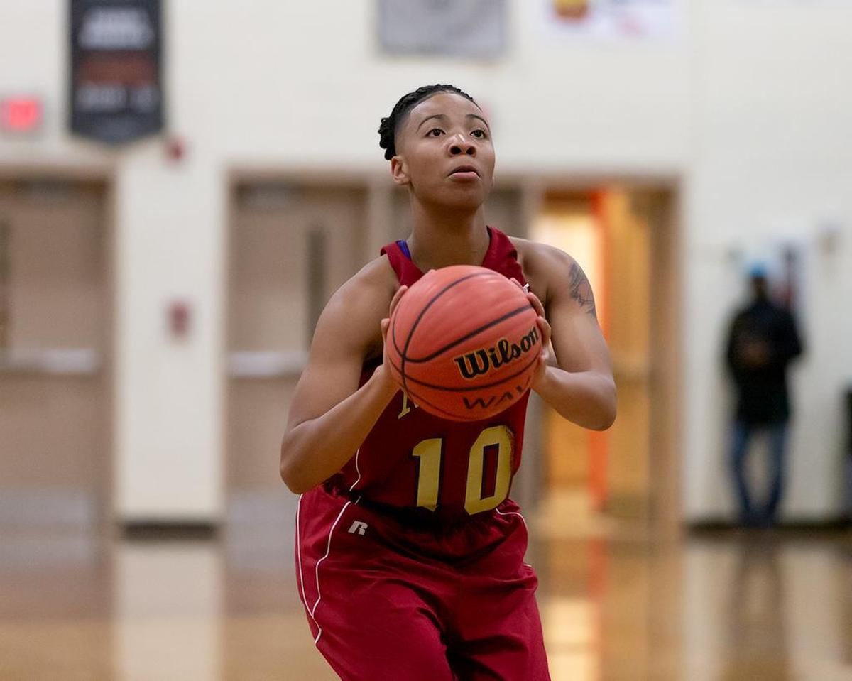 Mallard Creek’s Dazia Lawrence shoots a free throw at Butler Thursday.