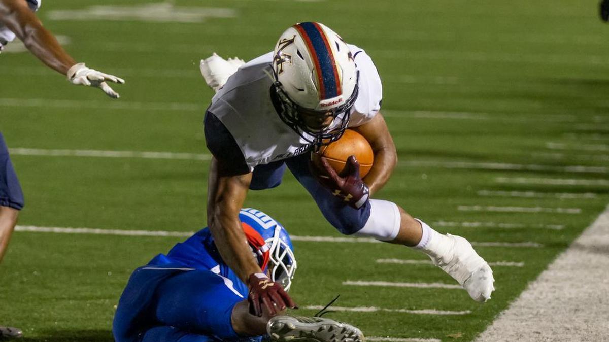 Mallard Creek senior Charles Mincey Jr. runs for a first down against North Mecklenburg during the first quarter of Friday’s I-Meck 4A football game at Mallard Creek High. Mincy finished with 254 rushing yards on 16 carries in the Mavericks’ 41-14 victory.