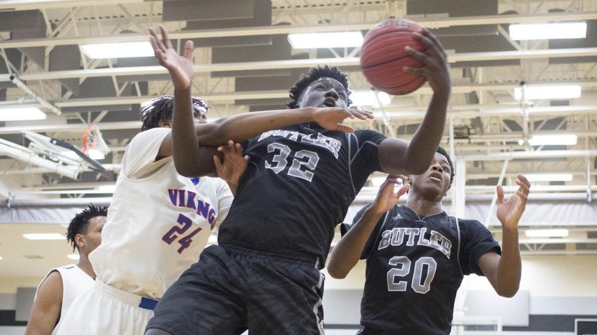 Butler's Gerald Gates (32) will lead the Bulldogs into the 2017 Hoodies House tournament at Providence Day School Dec. 27-29