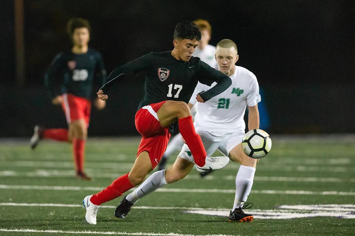 South Meck’s Gabriel Lombardi Lopez (17) receives the ball and looks to go up field.
