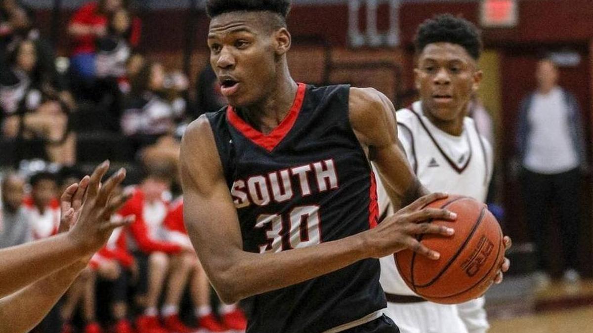 South Meck senior center Bryant Thomas