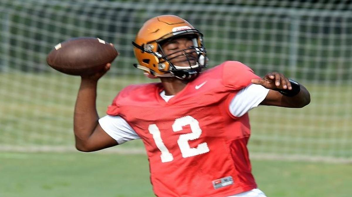 Shelby High QB Malik Surratt threw for six touchdowns Friday.