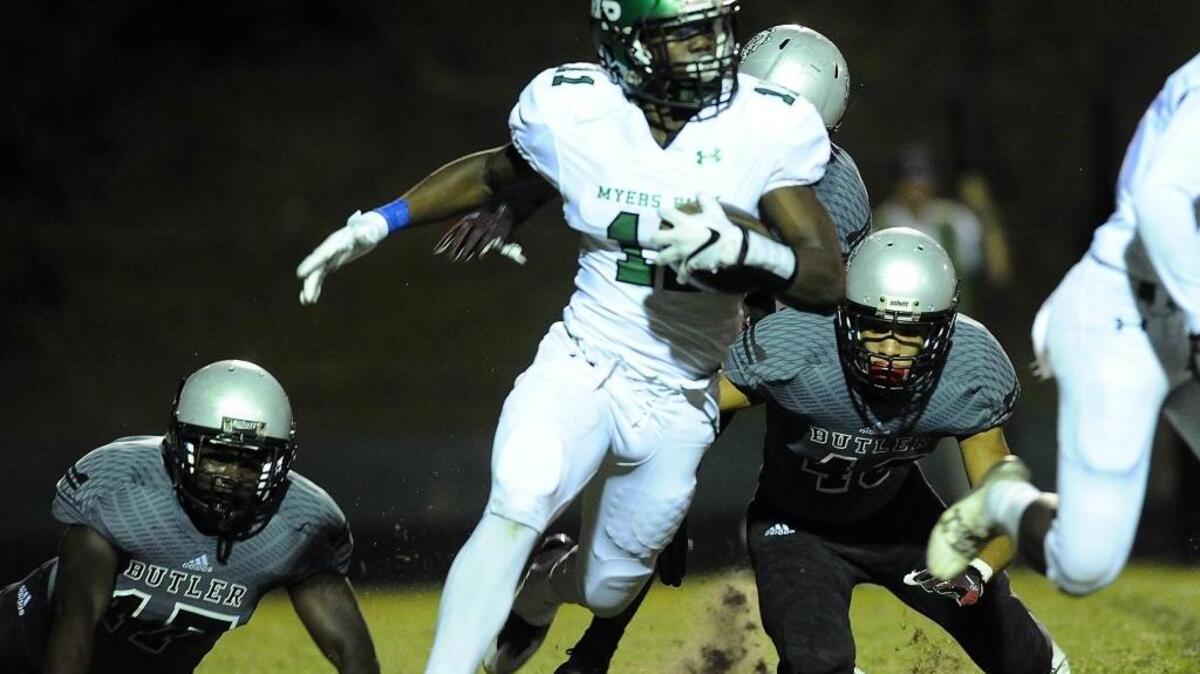 Myers Park's Elijah Bowick (11) is one of the leading receivers in the Observer’s coverage area