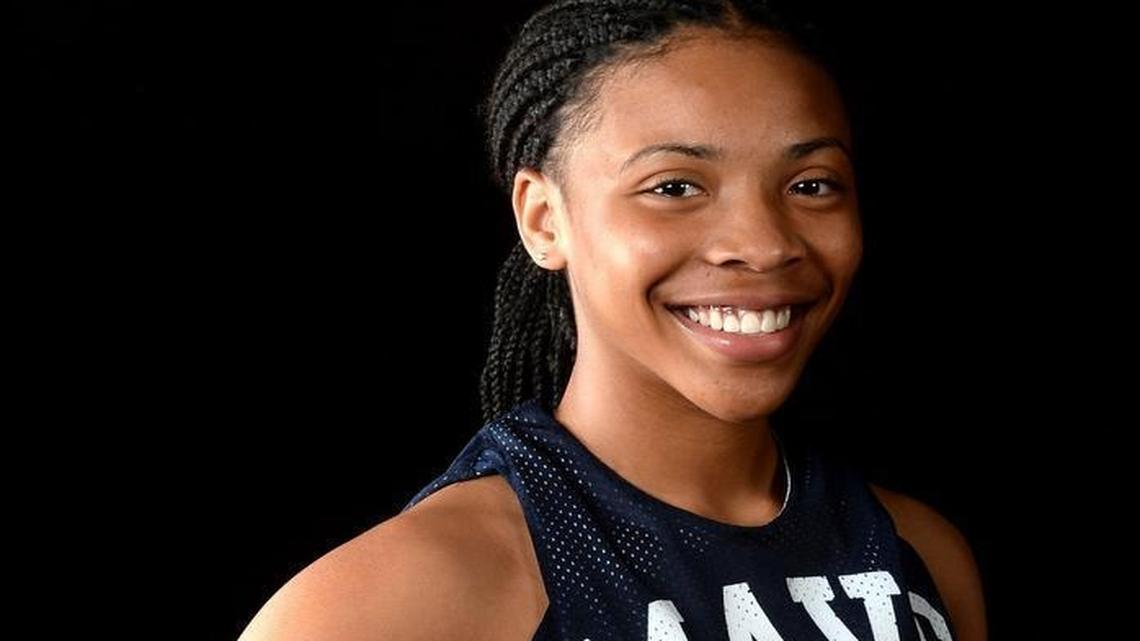 Dazia Lawrence of Mallard Creek High is the Charlotte Observer’s girls basketball player of the week