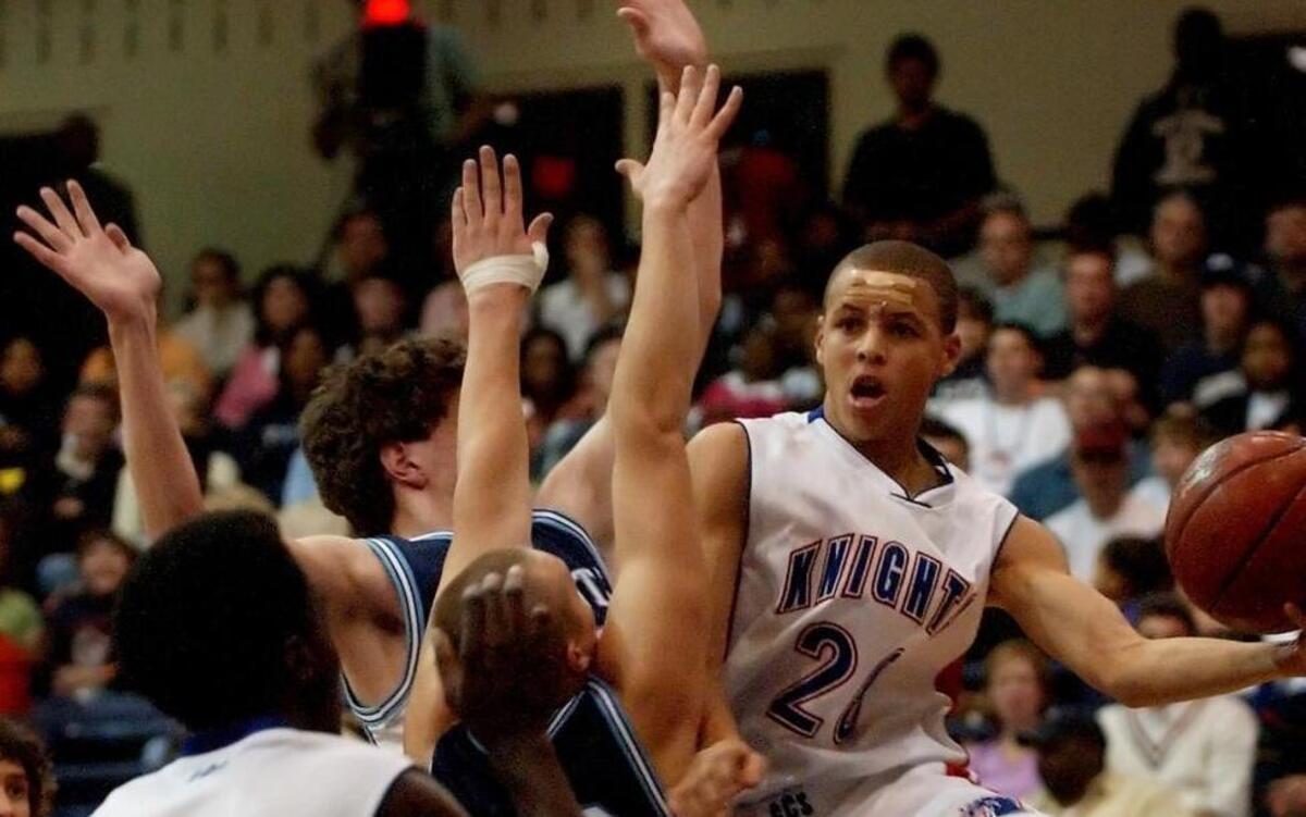 In 2005, Stephen Curry played in the Bojangles Shootout. He said he has fond memories of the event, now known as the Hoodies House National High School Hoops Showcase.
