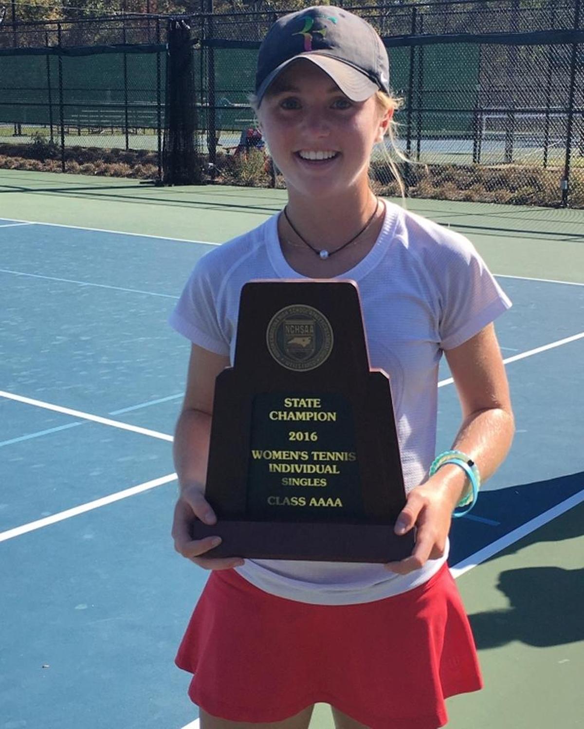 South Meck tennis star Jenna Thompson