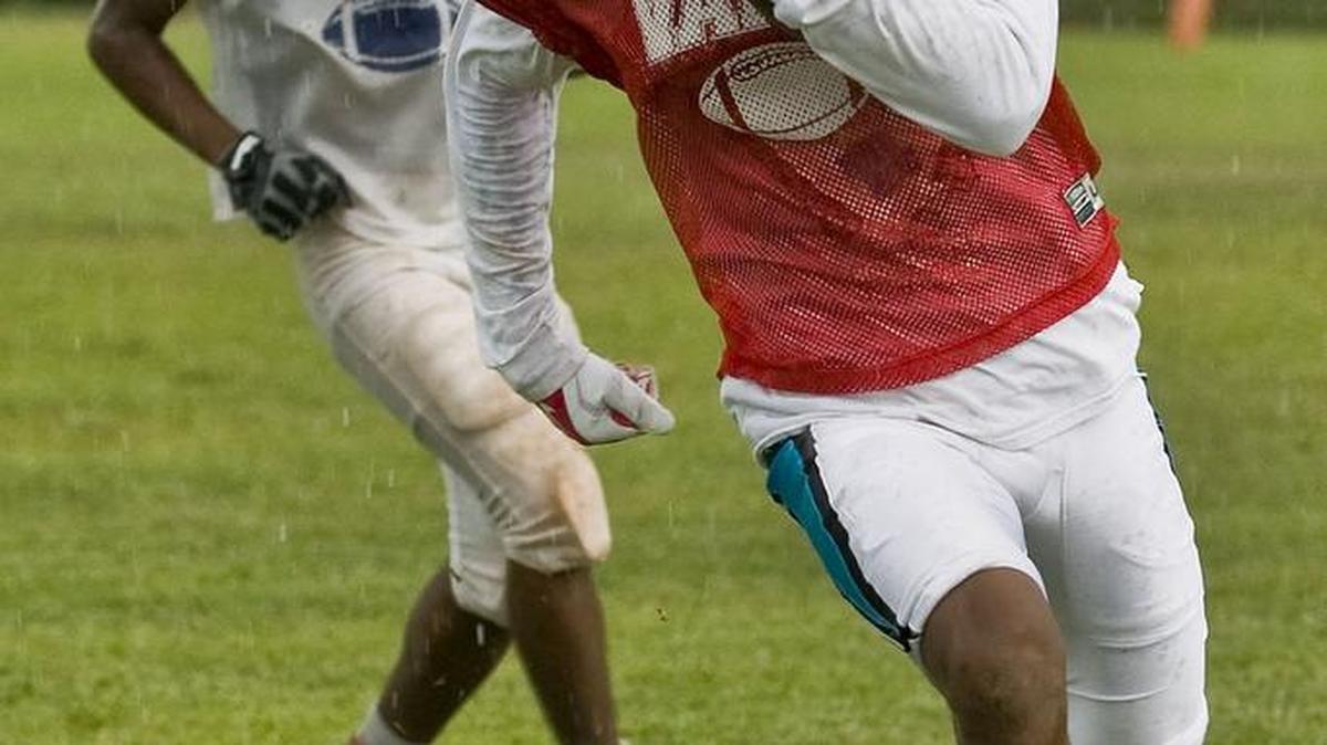 
Myles Dorn, a senior receiver/defensive back for Vance, made 75 catches for 1,274 yards and 18 TDs last season. He also had 5 interceptions.
