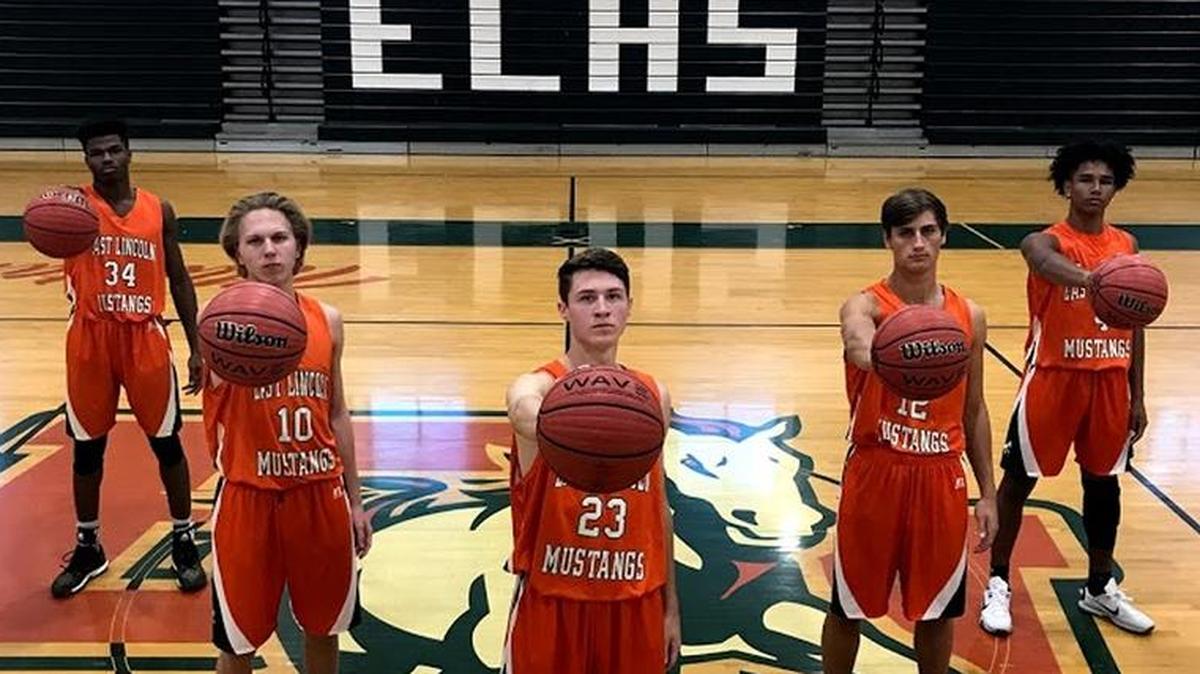 East Lincoln is back in the Observer Sweet 16