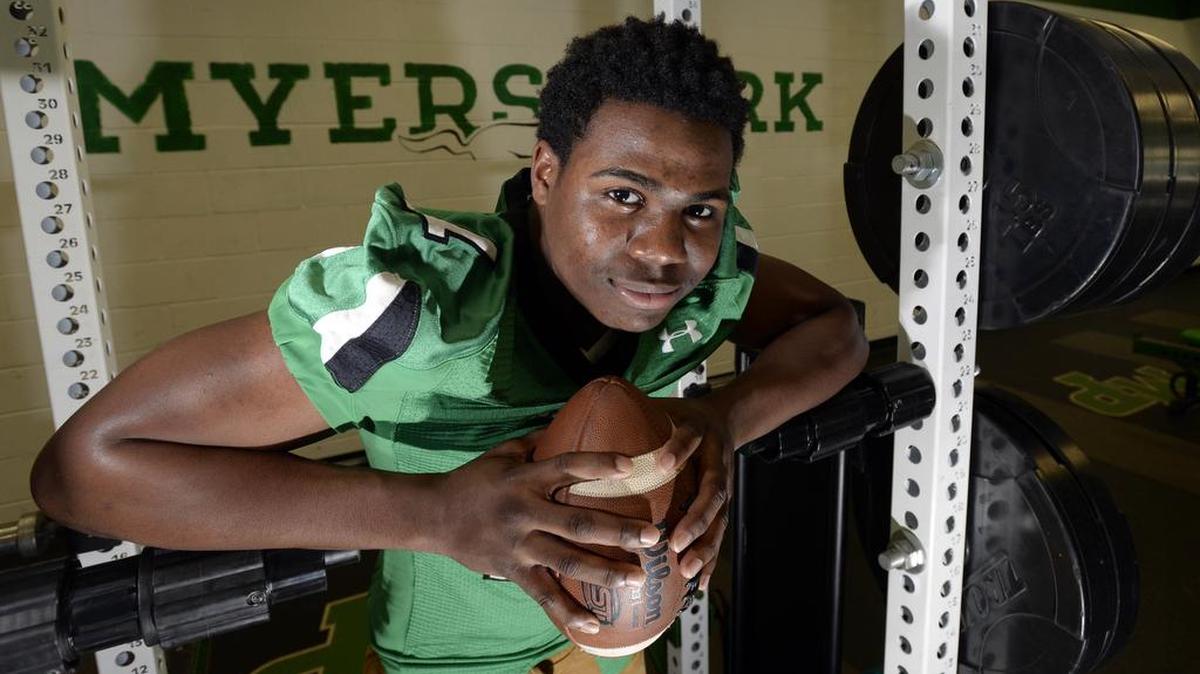 Myers Park receiver Elijah Bowick caught three touchdown passes from Drake Maye in the Mustangs’ 28-23 victory over Porter Ridge. Bowick finished with six catches for 241 yards.