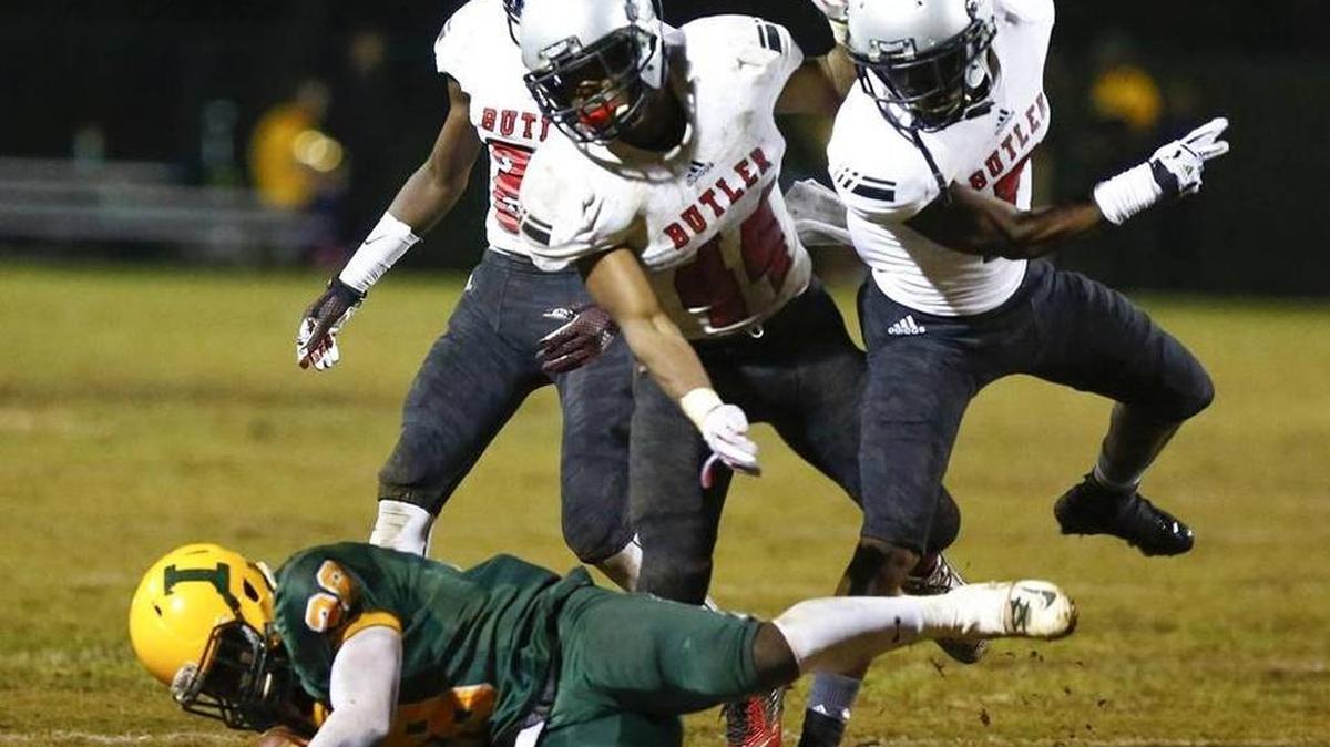 Butler High’s defense pitched a shutout Friday against rival Independence. The Bulldogs, like the rest of the state, will learn their playoff opponent Saturday