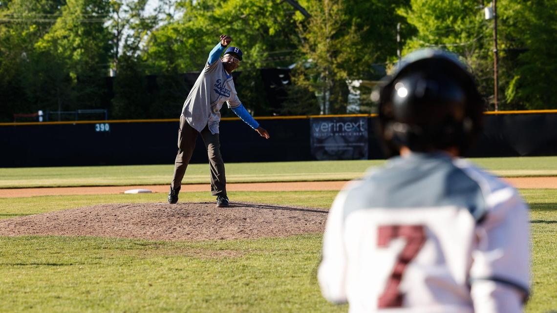 West Charlotte baseball/softball event pays tribute to Jackie Robinson’s legacy