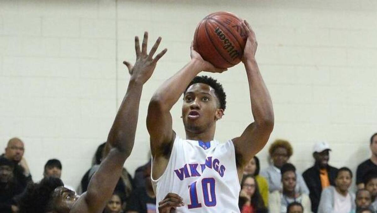 Former North Meck star Davion Mintz