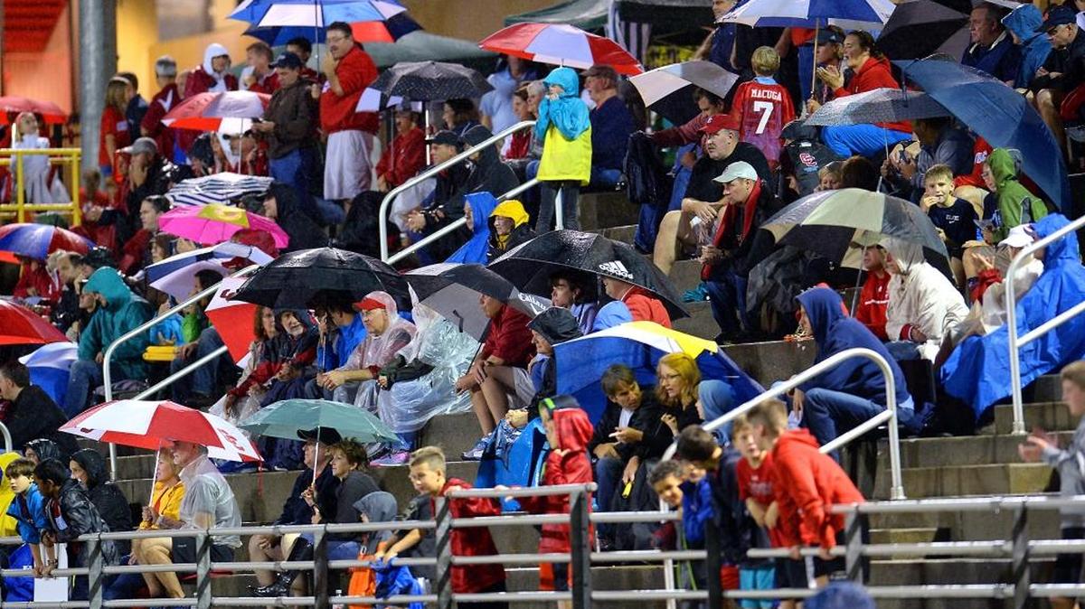 
As was the case last week when fans came to watch Berry and Charlotte Catholic play, expect to see more umbrellas Friday night as heavy rain is in the forecast. In the Observer’s coverage area, 10 high school football games were moved to Thursday, including Charlotte Catholic at Harding and West Charlotte at North Mecklenburg.
