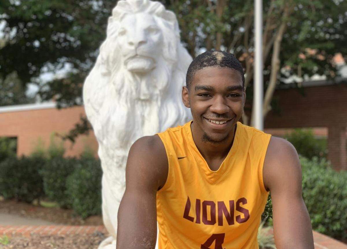 West Charlotte High’s Patrick Williams, a top 40 national recruit, will play in college for Florida State and coach Leonard Hamilton.